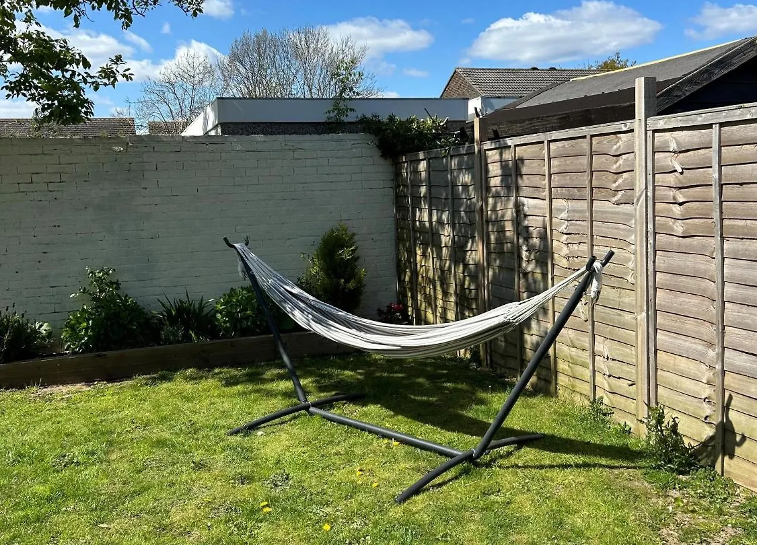 Central, Stylish & Cosy Home With Large Garden & Parking, Bournemouth 0*,  United Kingdom